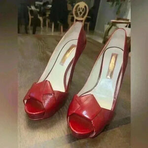 Rupert Sanderson Red Patent Leather Pumps
